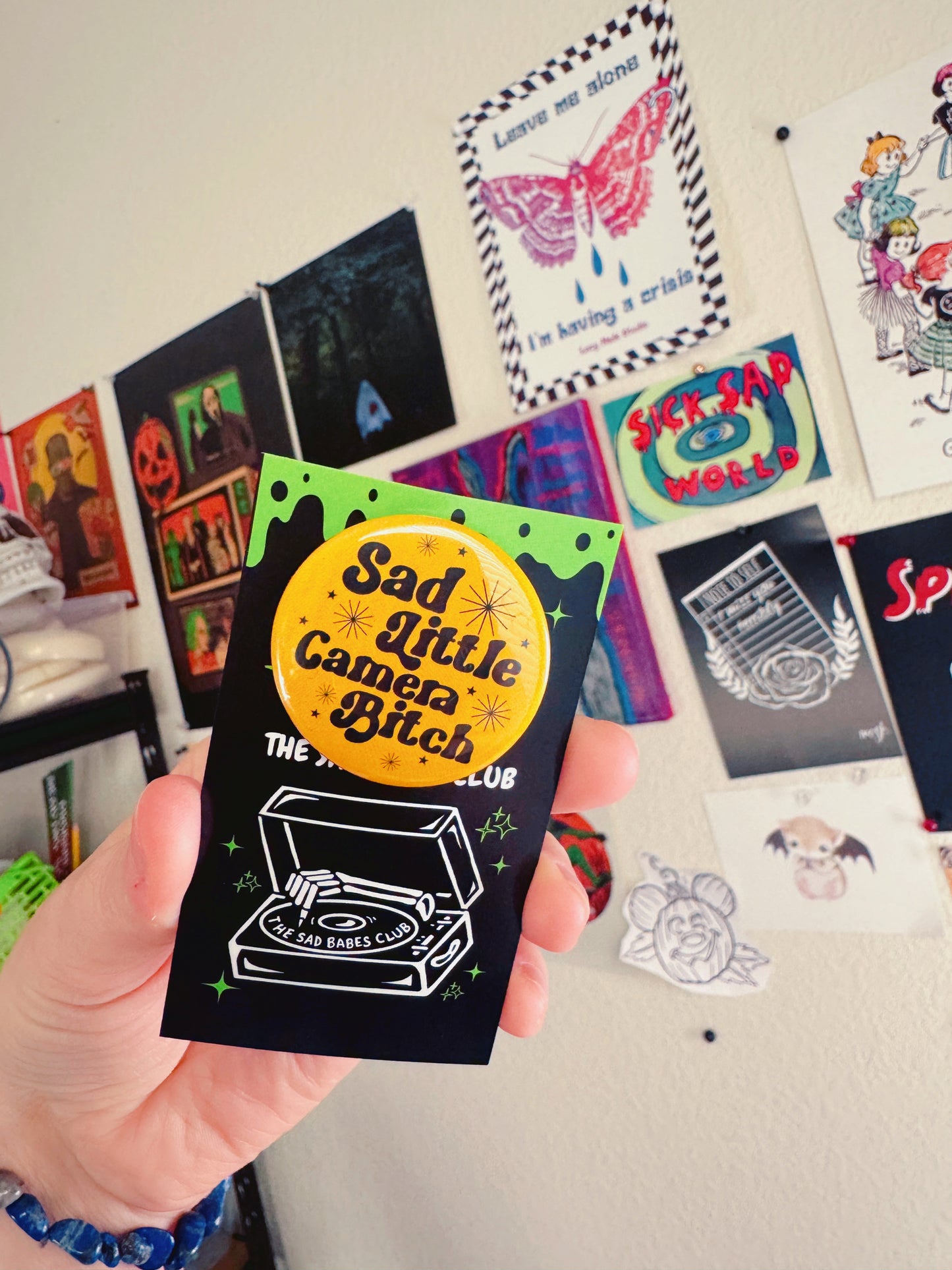 sad little camera bitch 1.5 inch round button