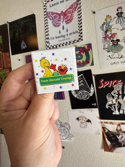 fuck donald trump 1.5 inch square button
